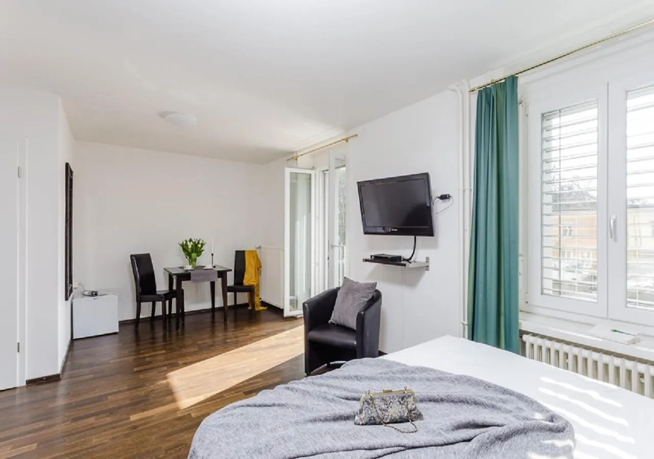 *** Apartmanhotel Swiss Star Guesthouse District 3 - Contactless Self Check-In Zürich Svájc